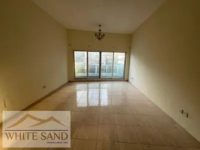 UNFURNISHED WITH BALCONY -STUDIO READY TO MOVE