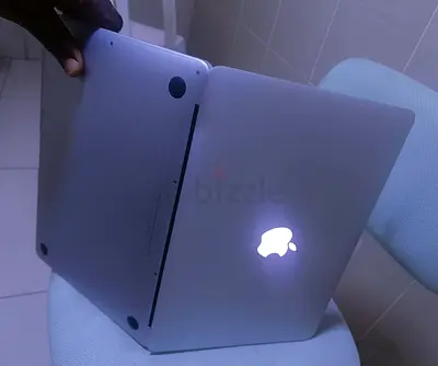 Apple MacBook Air (13-inch) (silver) - used, working