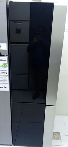 Fridge Almost New 2 in One Garonje