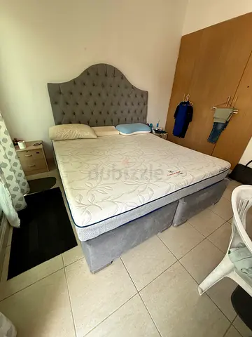King size upholstered tufted headboard bed frame with mattress