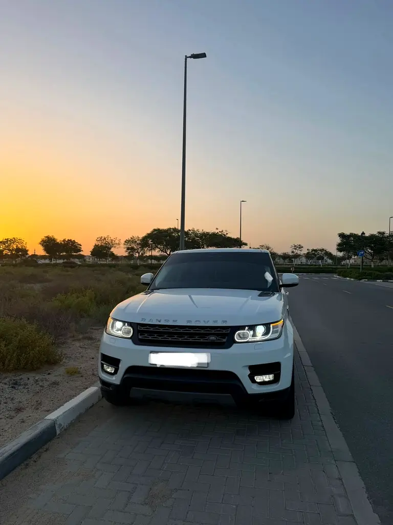 Land Rover Range Rover Sport 2017 — photo 1 of 6