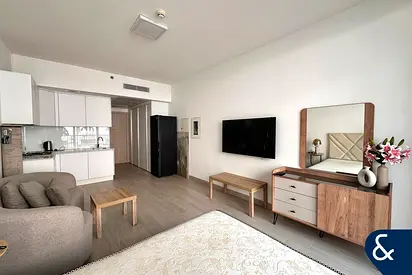 Vacant | Furnished | High End | Solid ROI