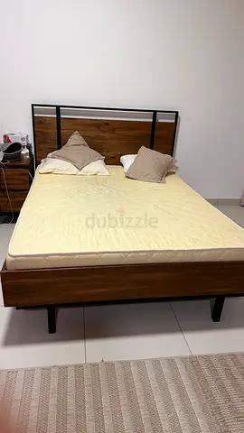 Wooden Double Bed Frame with Headboard (includes mattress)
