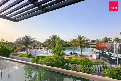 Pool View | 6 Bedroom V3 | Large Corner Plot