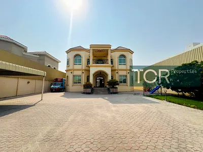 Sky-High Luxury | 6-Bedroom Villa | Private Garden