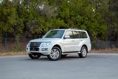 AED 1,233/month | Pajero GLS | GCC Specs | REF#M03444