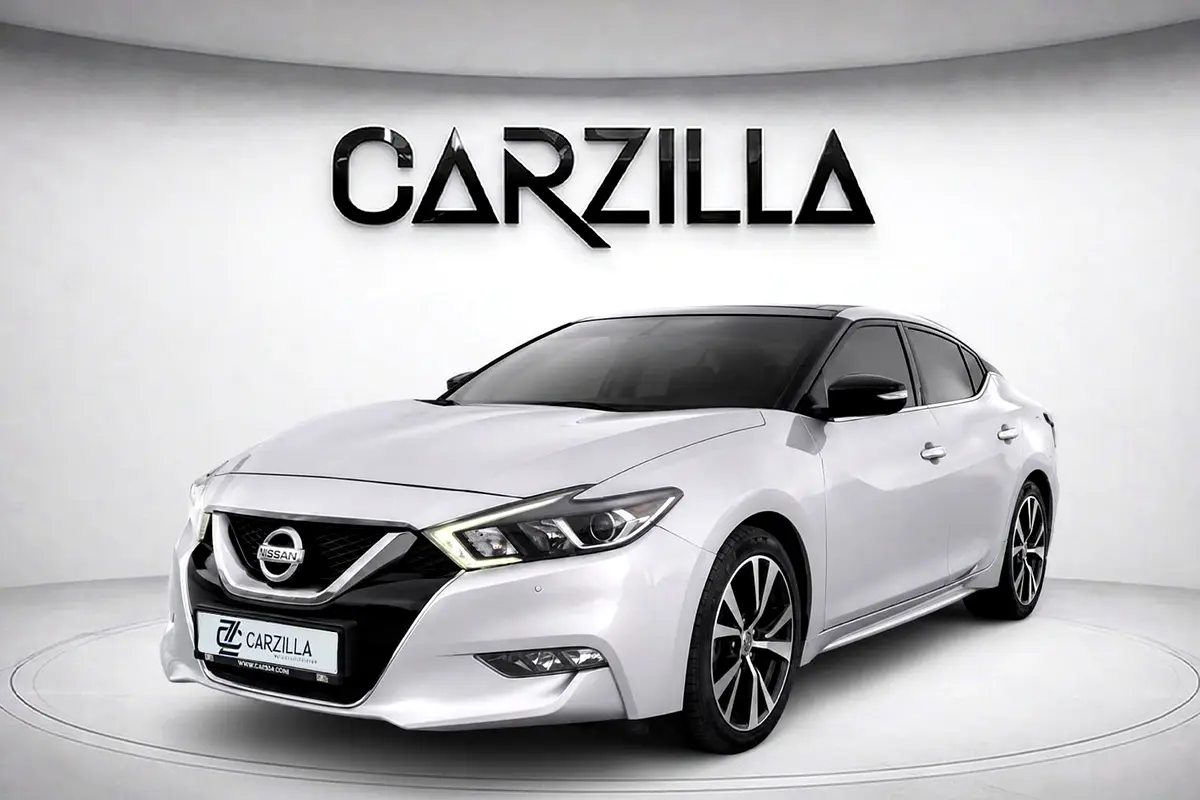 Nissan Maxima 2017 — photo 1 of 12