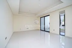 Bright &amp; Spacious | 3BR+Maid | Corner Plot