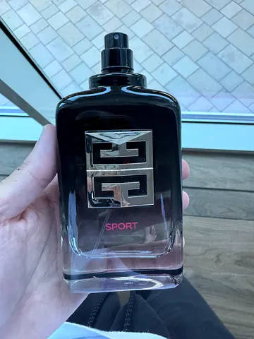 Givenchy Gentlemen Only Sport Eau de Toilette - 100ml used very lightly