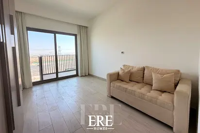 Bright Studio Apartment | Exclusive | Must See