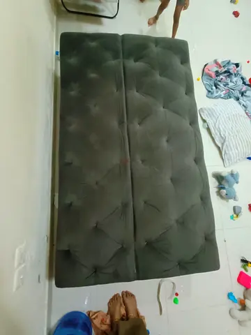 Tufted Upholstered Sofa Bed / Daybed in Dark Green - Good Condition