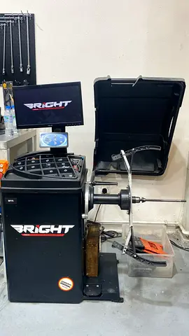 Bright BP75 Wheel Balancer Machine - Used Auto Workshop Equipment
