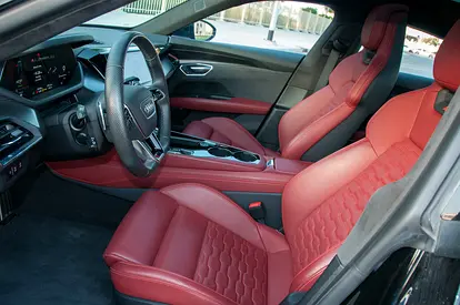 2022 AUDI RS E-TRON GT 照片 11