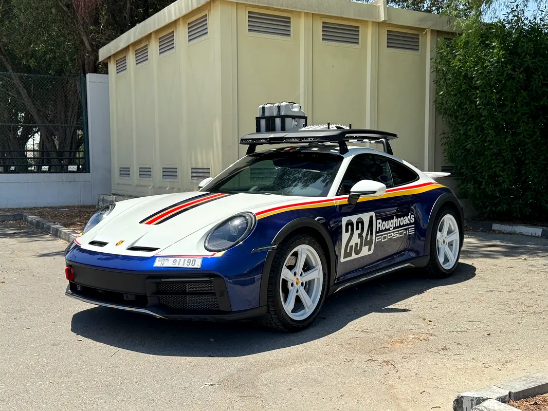 Porsche 911 2023 — photo 1 of 12