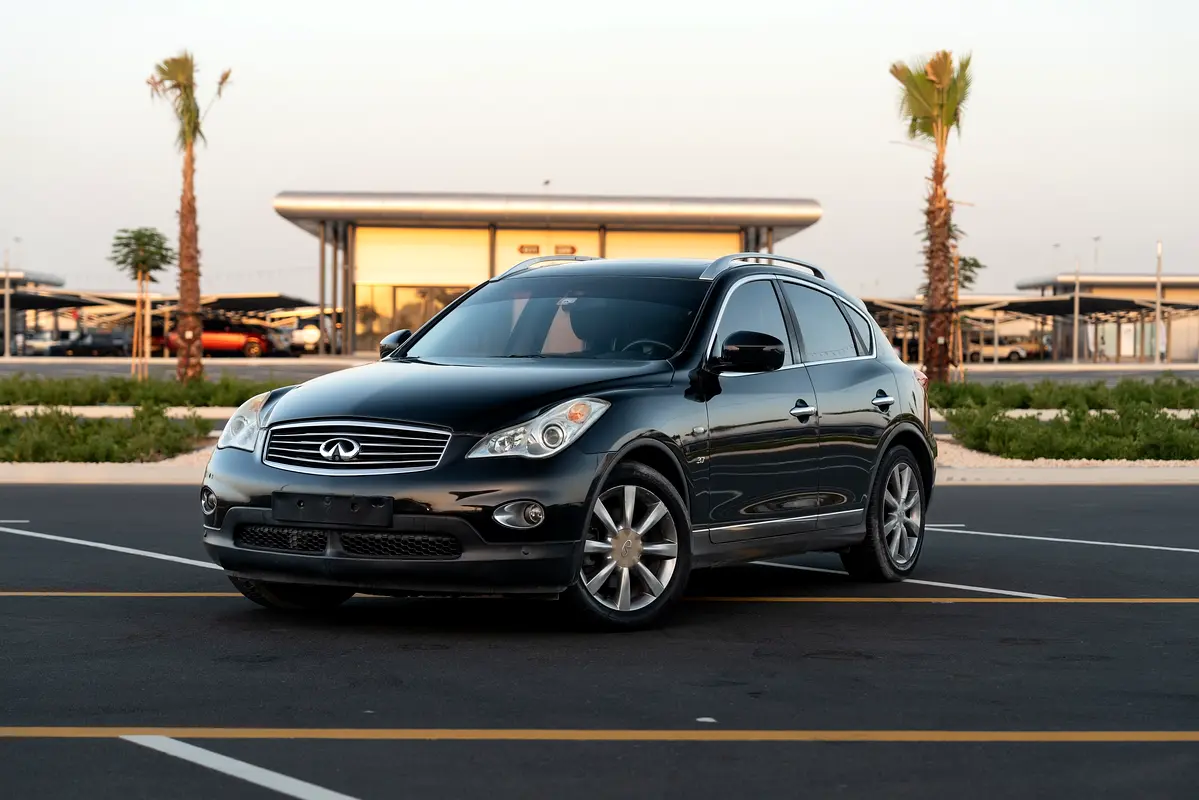 Infiniti QX50 2014 — photo 1 of 15