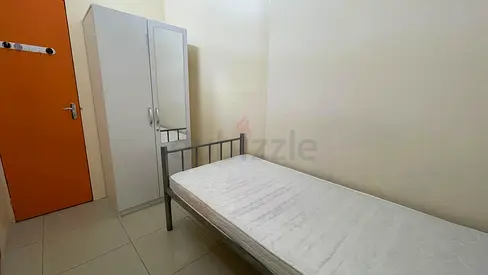 FULLY CLOSE ROOM PARTITION FRONT OF SAHARA MALL FOR FILIPINO