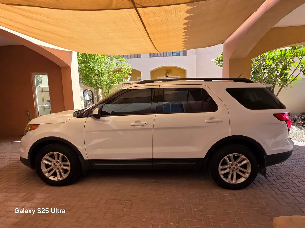 Ford Explorer 2015 — photo 1 of 13