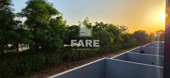 Corner Single Row 3 BR Townhouse for Sale in Masaar