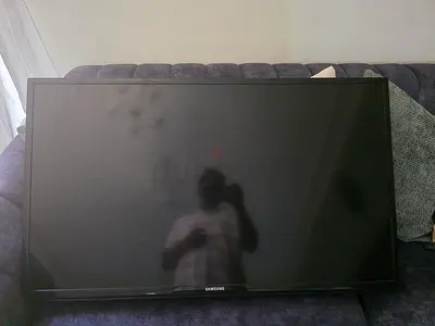 Samsung 40 Flat Panel TV - Good Working Condition