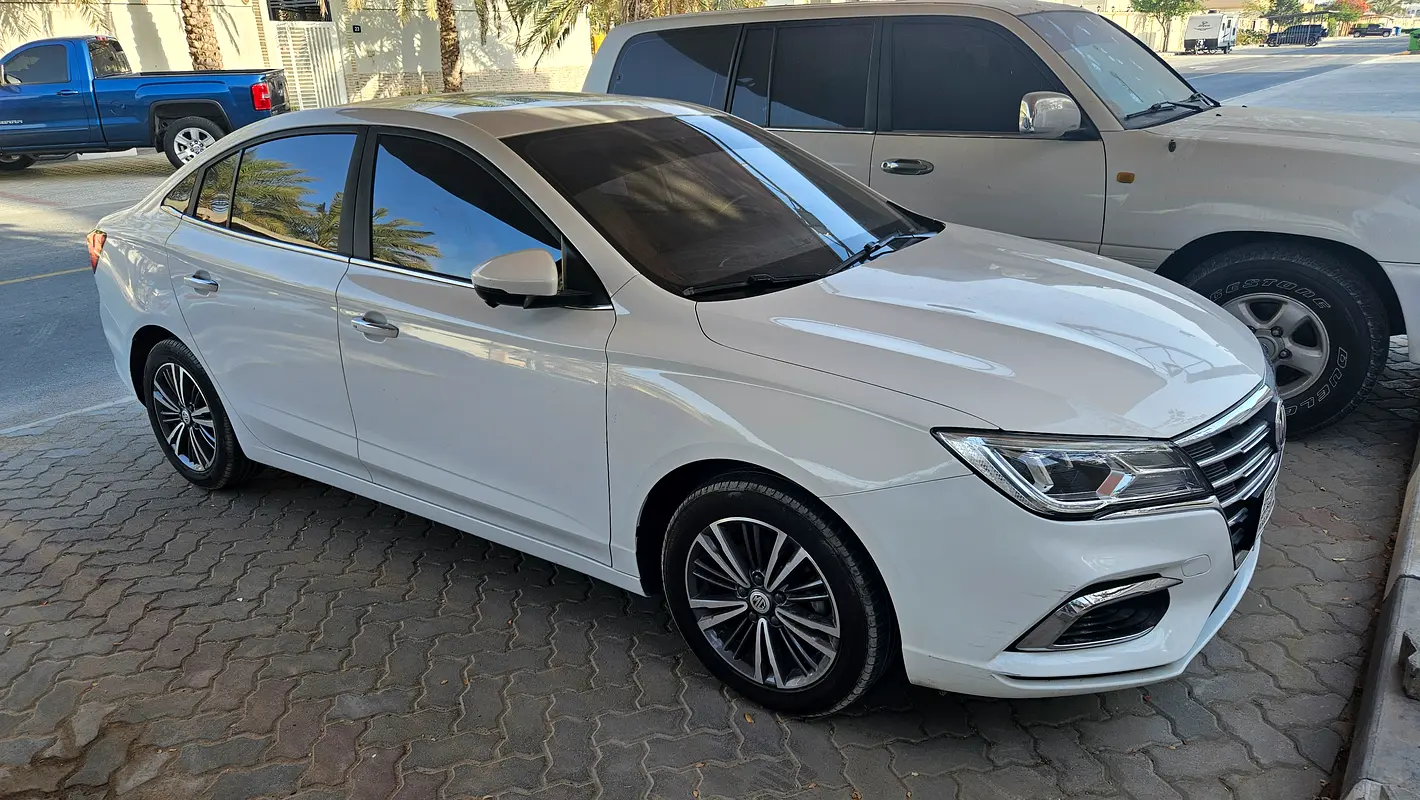 MG MG5 2020 — photo 1 of 7