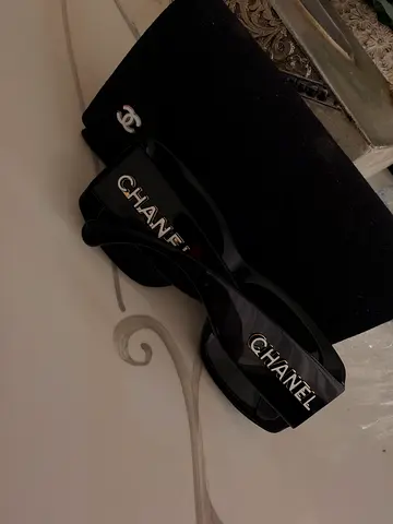 Authentic orginal Chanel Black Logo Sunglasses with Case