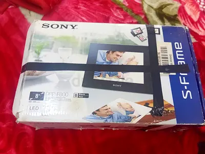 Sony 8-inch Digital Photo Frame (DPP-F800) - Used, Box Included