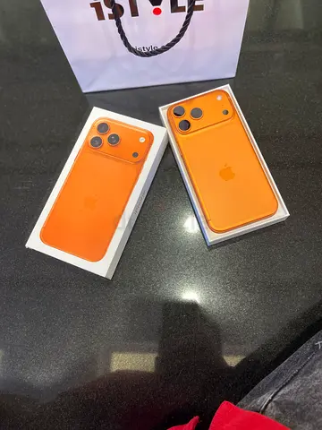 Apple iPhone 17 pro Max Orange used like new