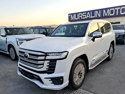 Toyota Landcruiser VXR 3.5L 2026 TT White Inside Red Petrol GCC Spec ()