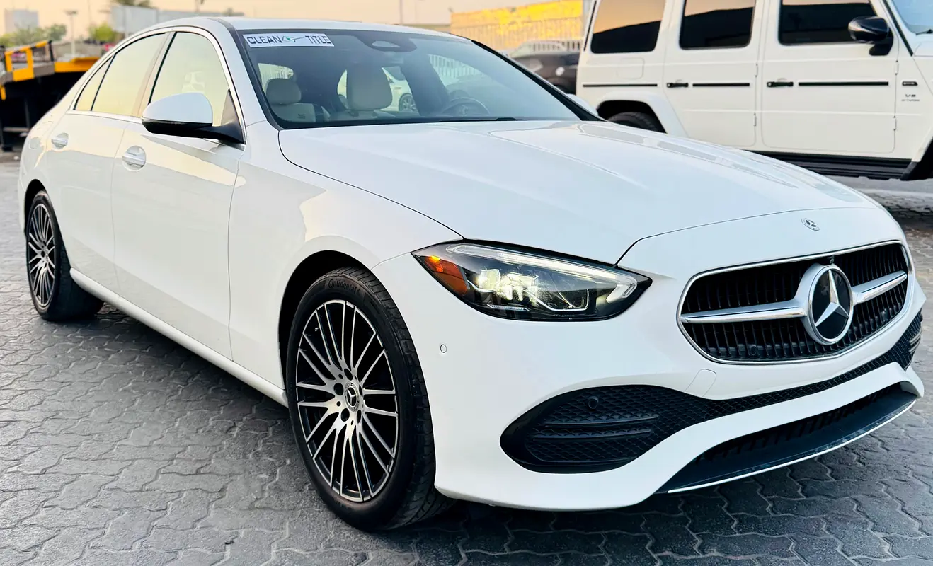 Mercedes-Benz C-Class 2023 — photo 1 of 20