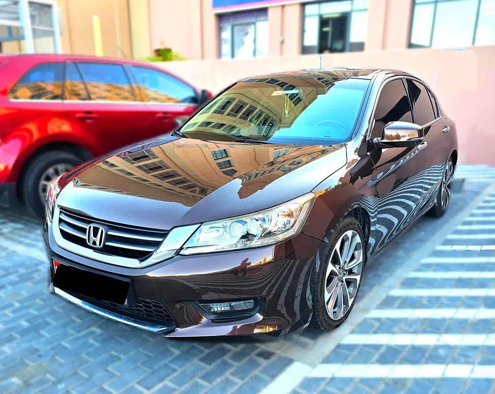 Honda Accord 2014 — photo 1 of 4