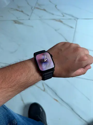 Apple Watch series 11 46 mm wifi only with original belt and extra 3 belts, with charger, box