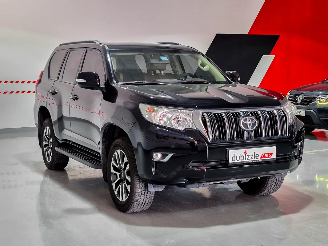 Toyota Prado 2022 — photo 1 of 15