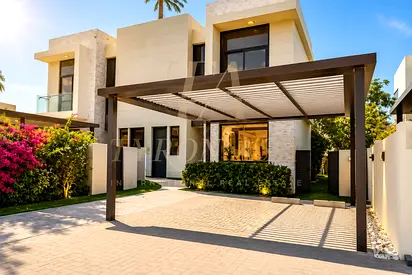 UNFURNISHED | LANDSCAPED| THL TYPE