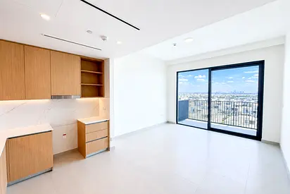 Lagoon View | High Floor | Keys in Hand