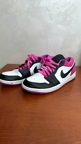 Used Nike Dunk Low style sneakers -  US 10