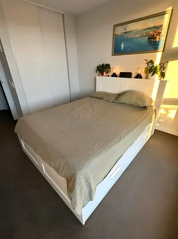 Ikea brimness queen bed with ikea mattress (160*200)