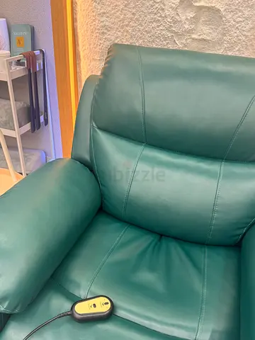 3 Green leather electric recliners chair, good condition, but motor is doesn’t work