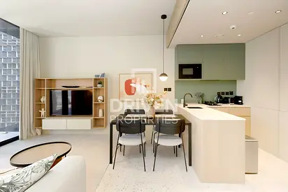 Fully Furnished | High Floor | Vacant August