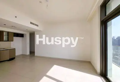 Unfurnished | Bright Unit | Mid Floor