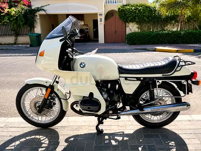 BMW R100RS