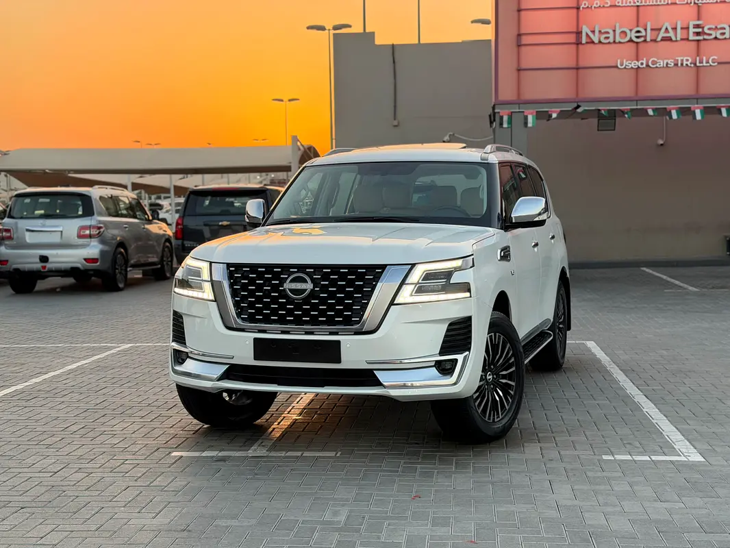 Nissan Patrol 2020 — photo 1 of 14
