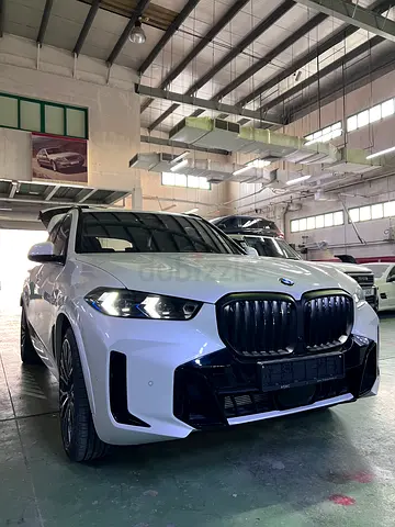 M Sport xDrive40i GCC low mileage