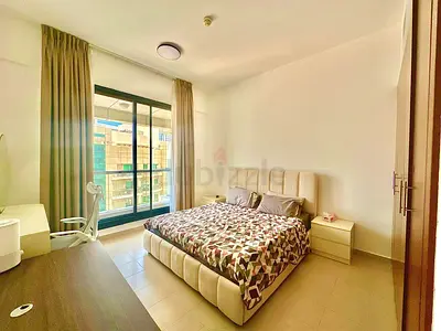 Room for Rent in JLT cluster near to the metro available for singles or couples