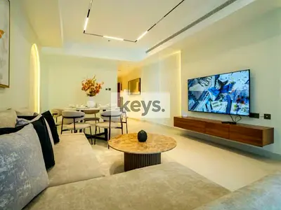 Upgraded and Furnished I High-Floor Marina Luxury