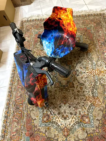 Kids Electric Scooter with Flame Graphic Deck - Good Condition