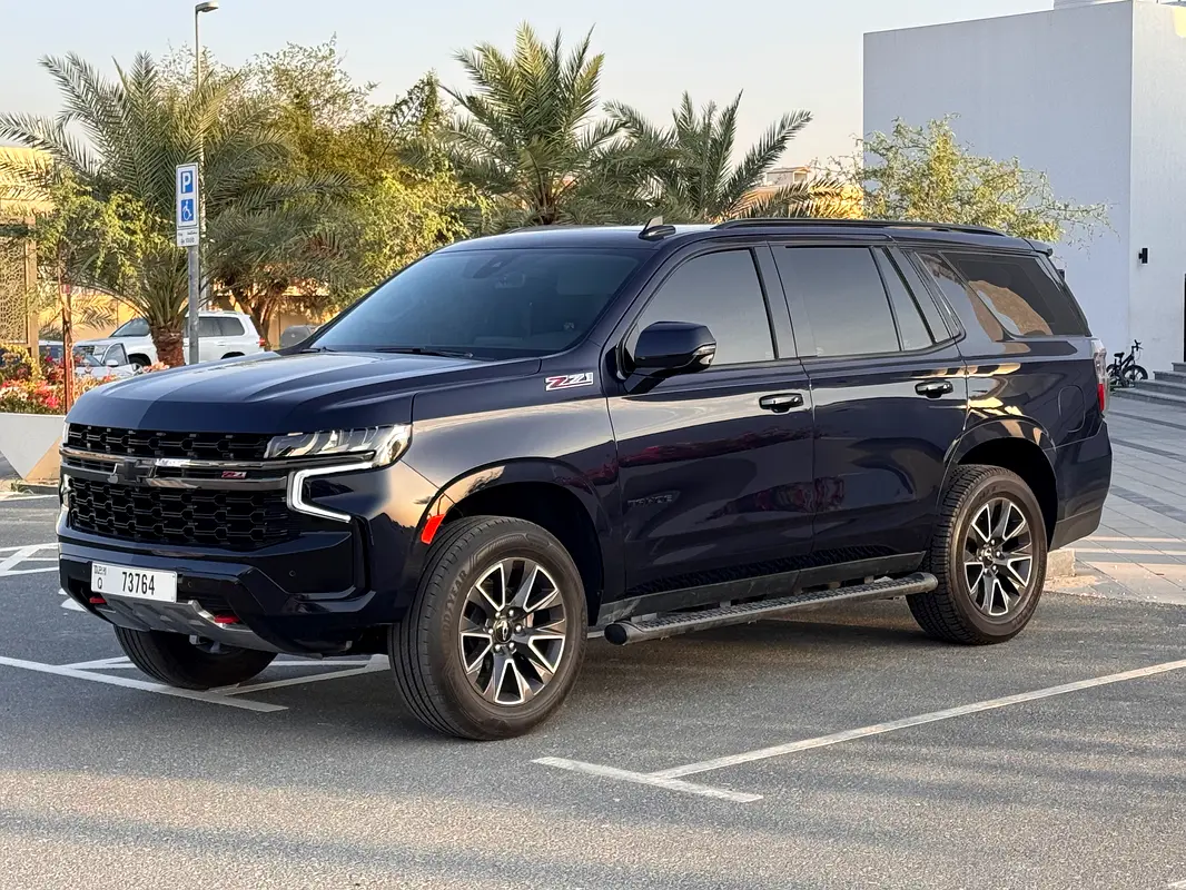 Chevrolet Tahoe 2021 — photo 1 of 20