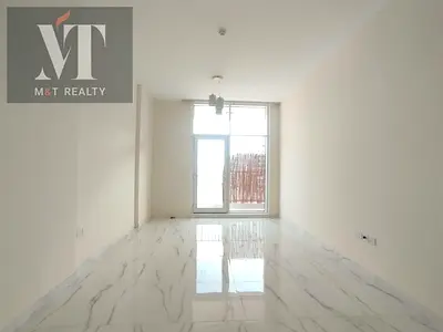 Spacious | Double Balcony | Bright & Airy