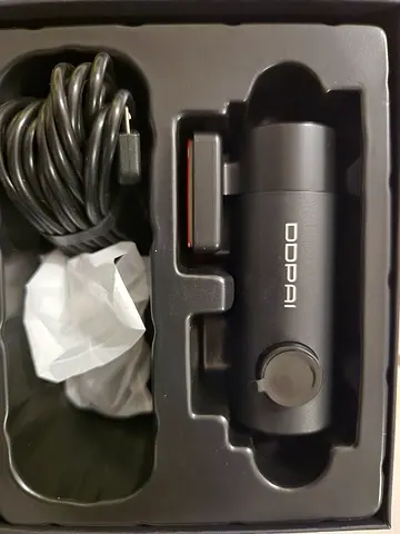 DDPAI Compact Dash Camera with Mount  Cable - Like New