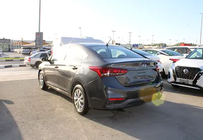 2020 Hyundai ACCENT — миниатюра 4