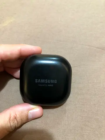 Samsung Galaxy Buds charging case (black) - used
